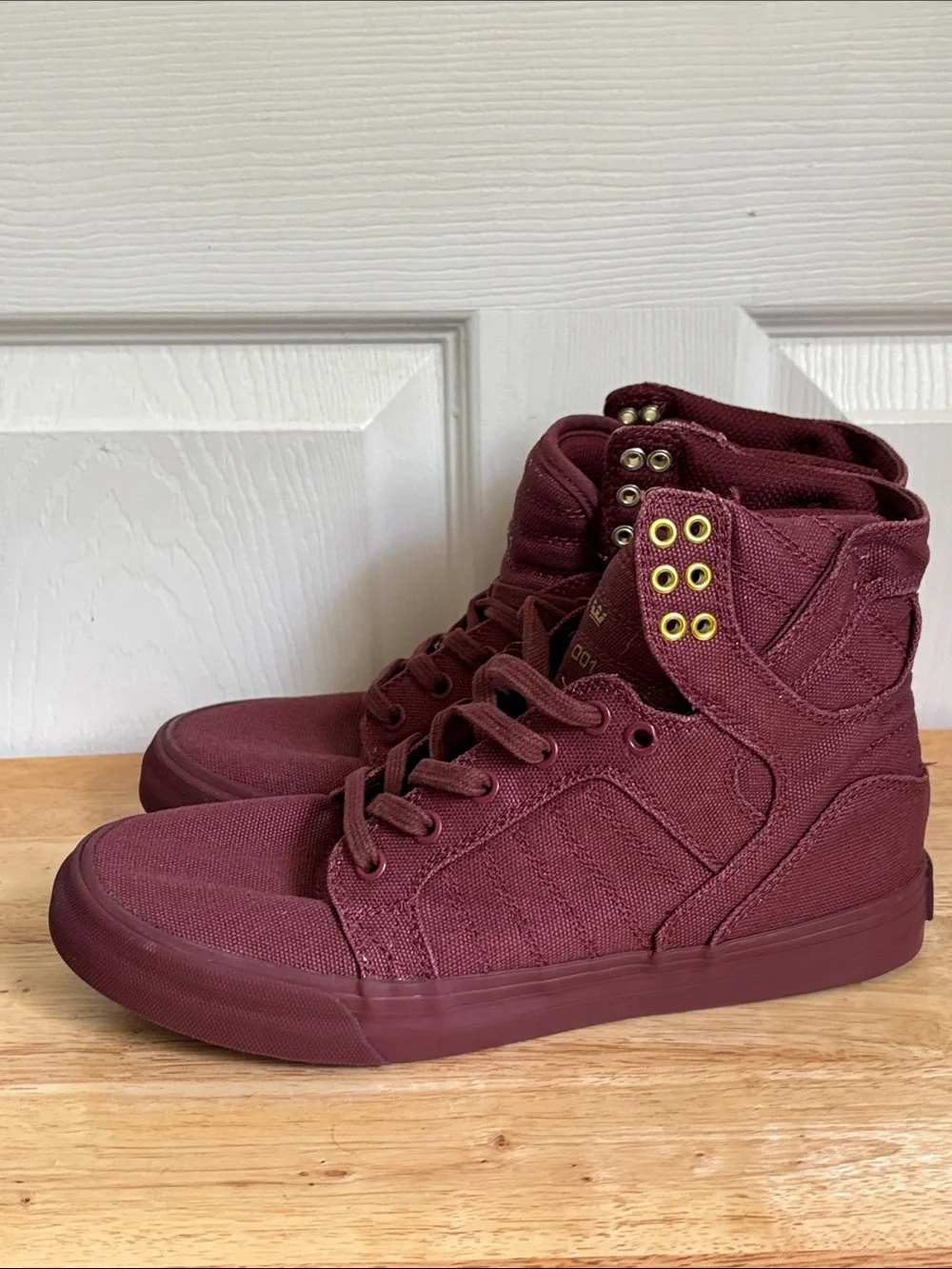 SUPRA Skytop size 6.5 Burgundy High-Top Canvas Sneakers Muska 001 Gold Hardware